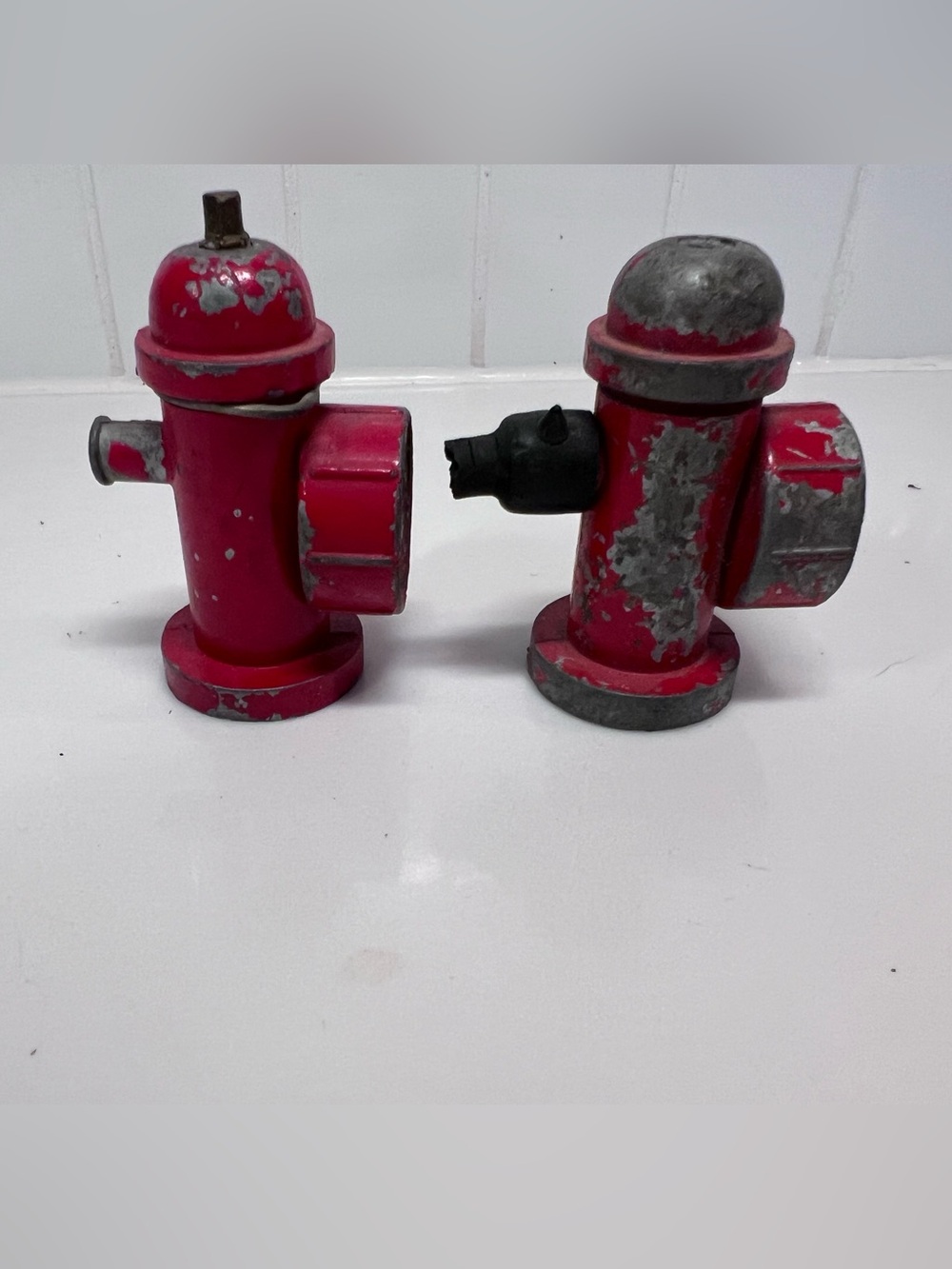 Vintage Diecast Tonka Fire Hydrant Set Of 2 1950s